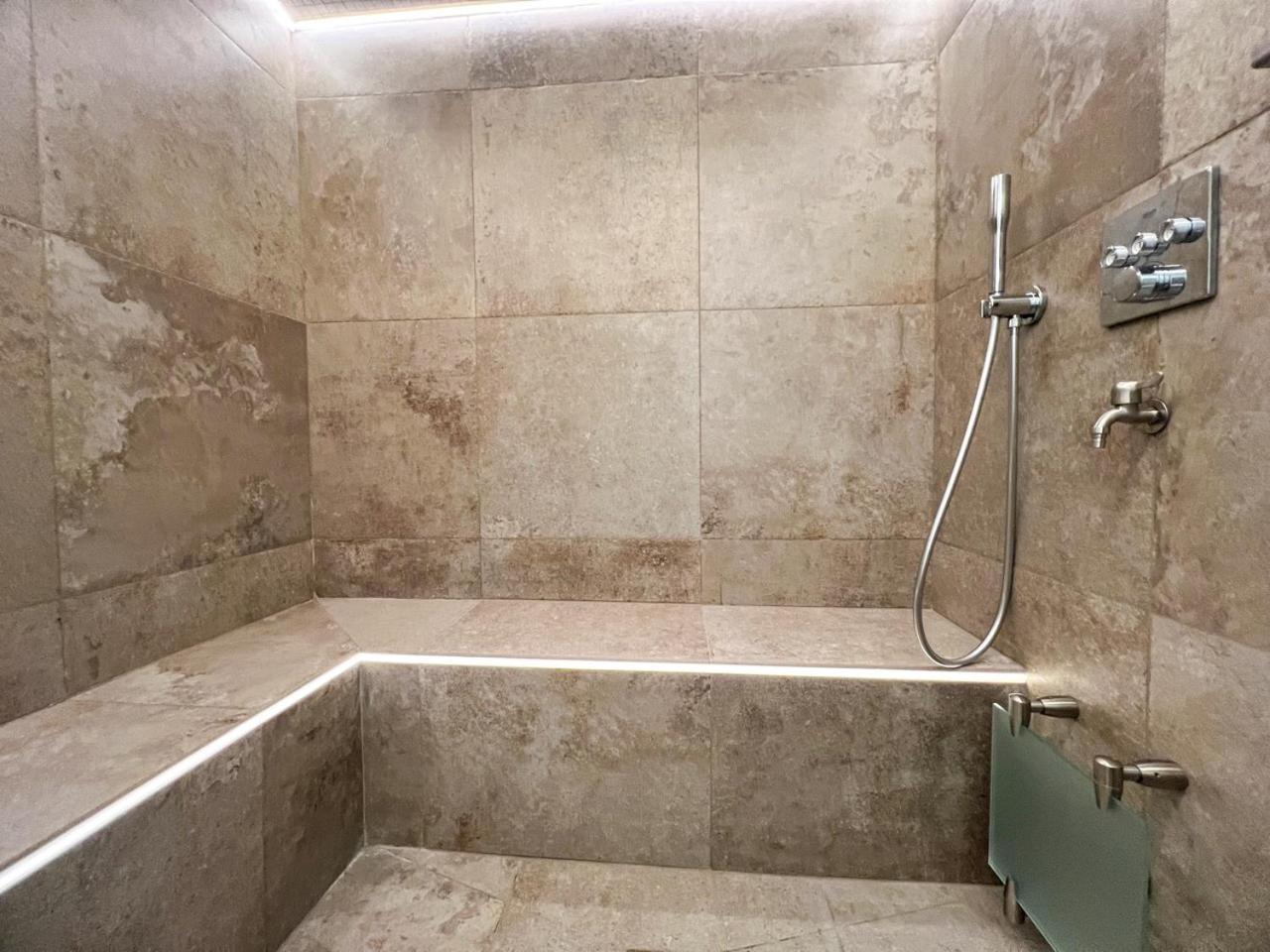 Apartmán Le Switch Souplex Avec Hammam Privatif Lille Exteriér fotografie